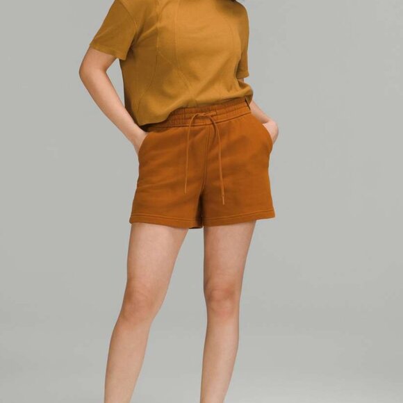 Lululemon | Loungeful High-Rise Fleece Sweatshorts‎ Short 4" in Butternut Brown - Picture 1 of 8